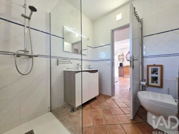 Moradia T3 para Venda em Santa Catarina da Fonte do Bispo