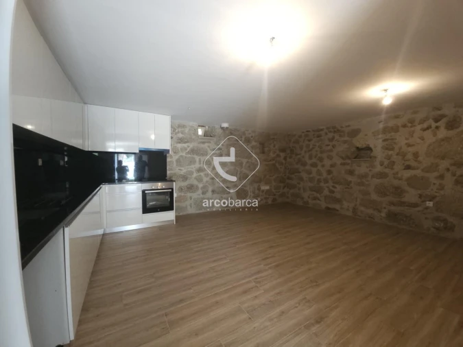 Moradia T2 para Arrendamento em Lavradas Foto 3