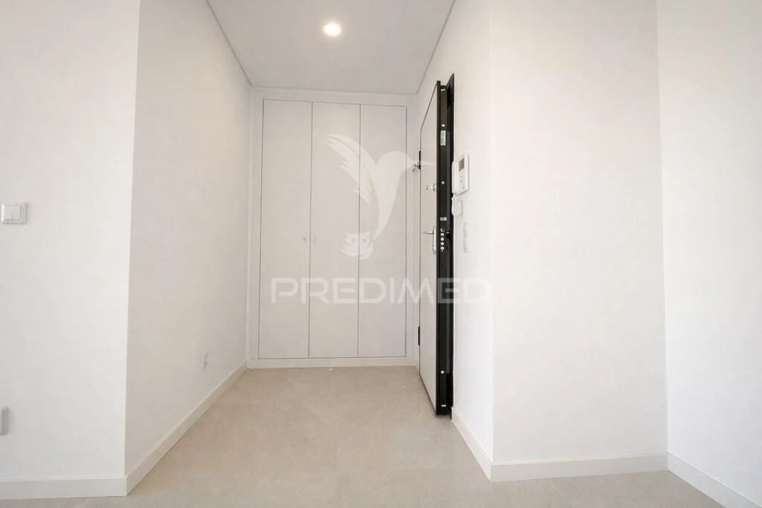 Apartamento T2 para Venda em Charneca de Caparica e Sobreda Foto 2