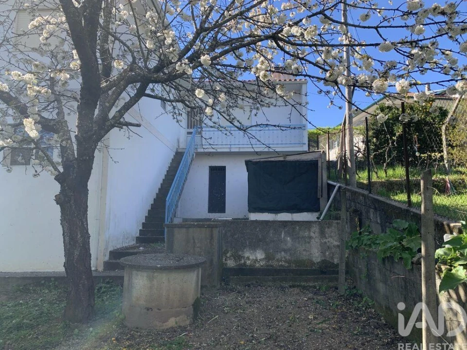 Moradia T3 para Venda em Lordelo Foto 28