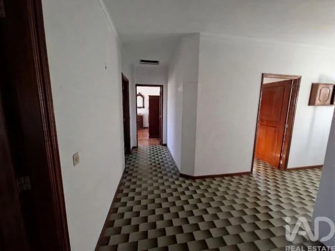 Moradia T3 para Venda em Lordelo Foto 6