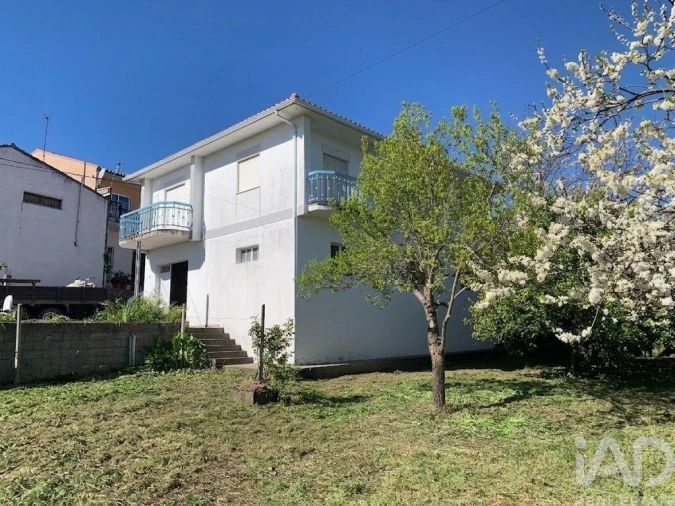 Moradia T3 para Venda em Lordelo Foto 35