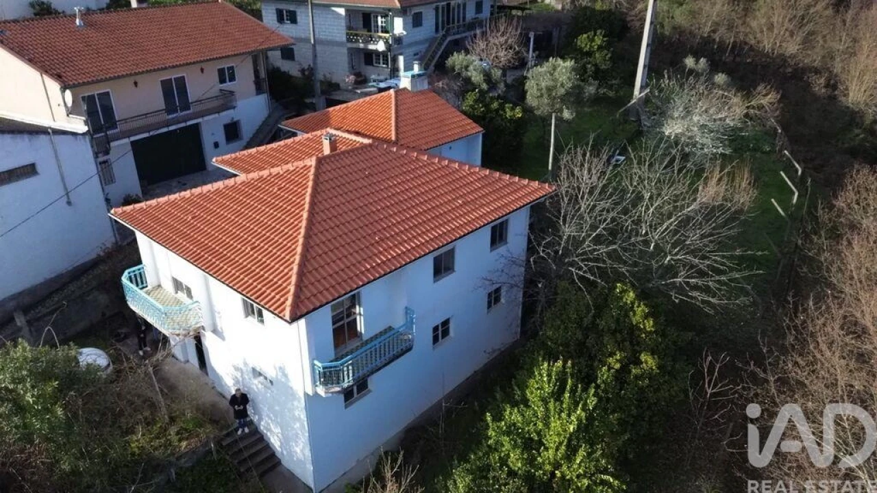 Moradia T3 para Venda em Lordelo Foto 2