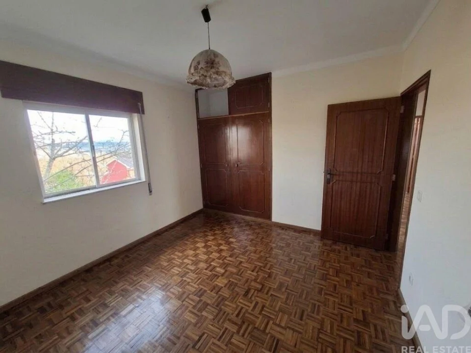 Moradia T3 para Venda em Lordelo Foto 16