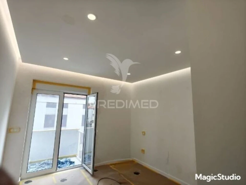 Apartamento T3 para Venda em Laranjeiro e Feijó Foto 12