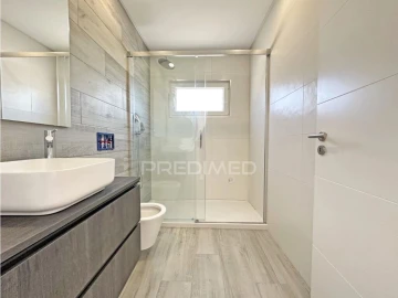 Apartamento T3 para Venda em Laranjeiro e Feijó