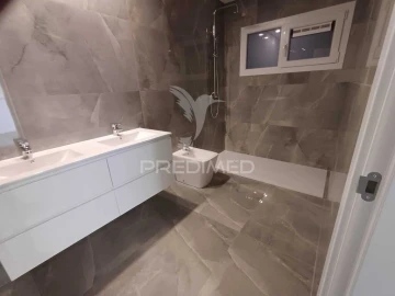 Apartamento T3 para Venda em Laranjeiro e Feijó