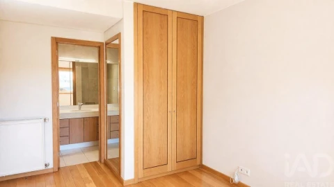 Apartamento T2 para Arrendamento em Ramalde