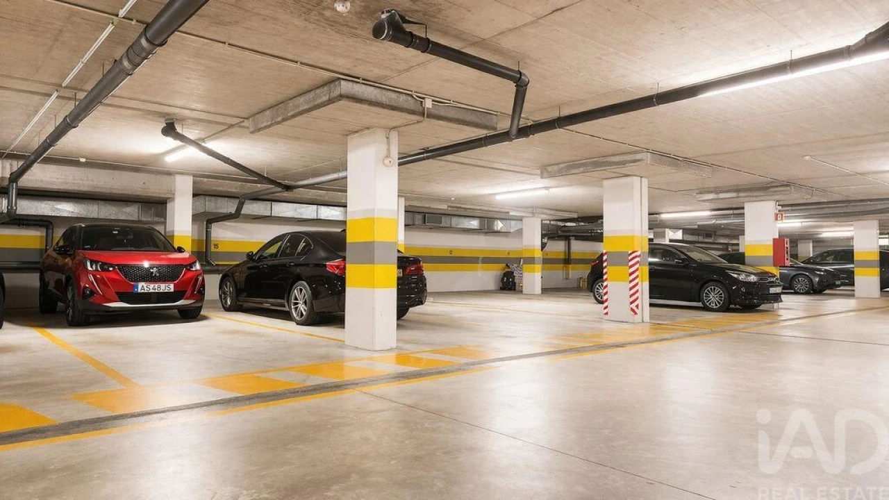 Apartamento T2 para Arrendamento em Ramalde Foto 12