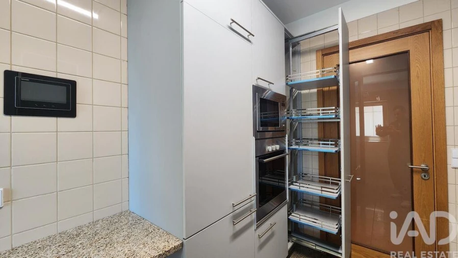 Apartamento T2 para Arrendamento em Ramalde Foto 7