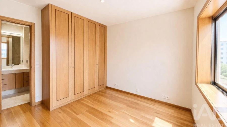 Apartamento T2 para Arrendamento em Ramalde Foto 20