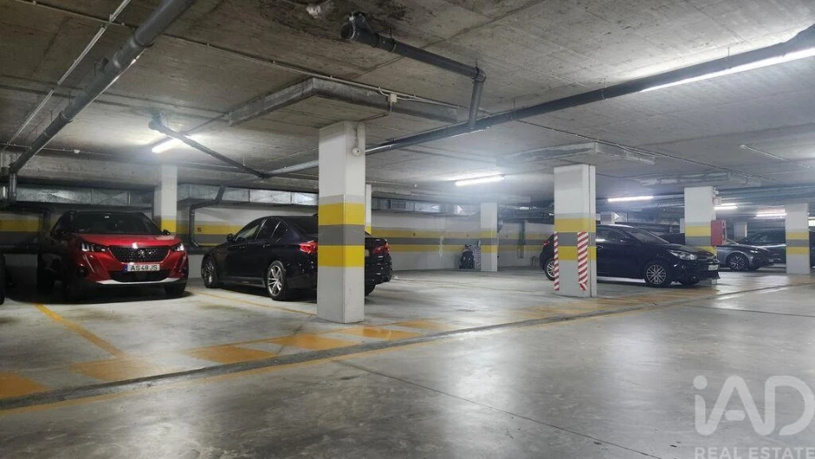 Apartamento T2 para Arrendamento em Ramalde Foto 19