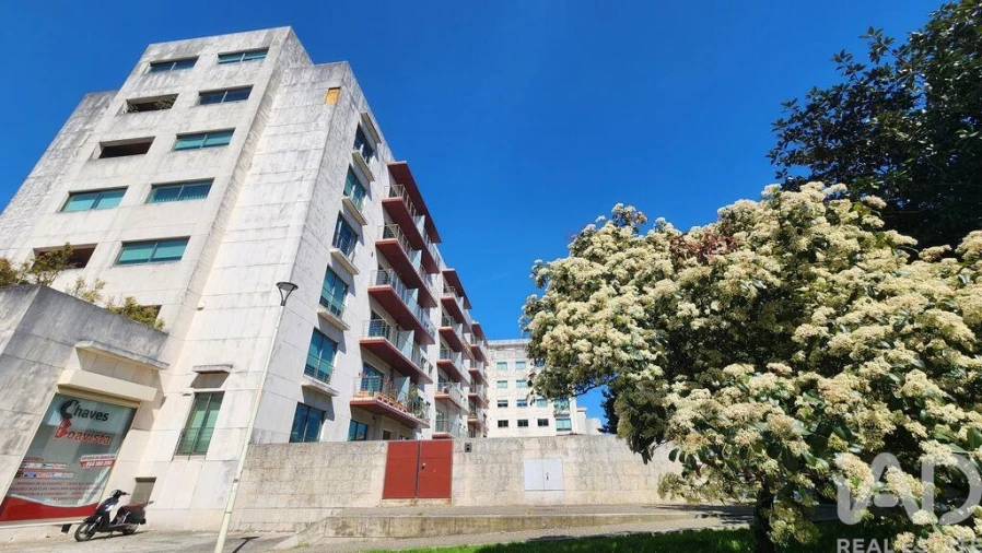Apartamento T2 para Arrendamento em Ramalde Foto 22