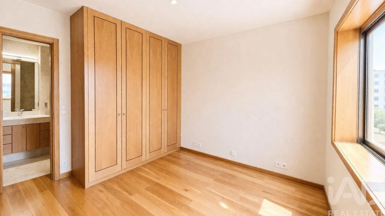 Apartamento T2 para Arrendamento em Ramalde Foto 20