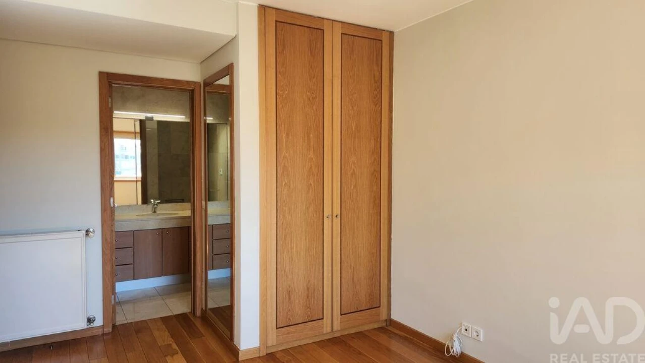 Apartamento T2 para Arrendamento em Ramalde Foto 14