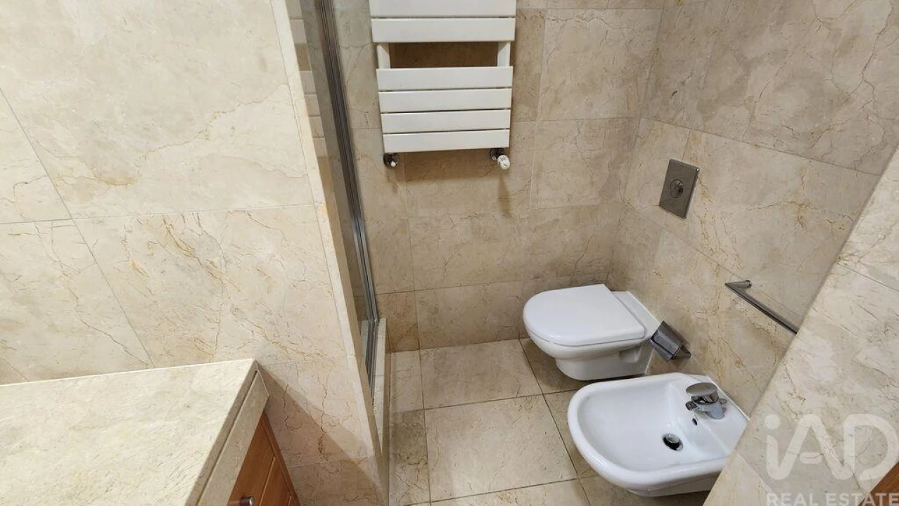 Apartamento T2 para Arrendamento em Ramalde Foto 16