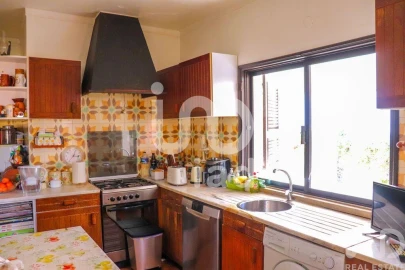 Moradia T4 para Venda em Montenegro