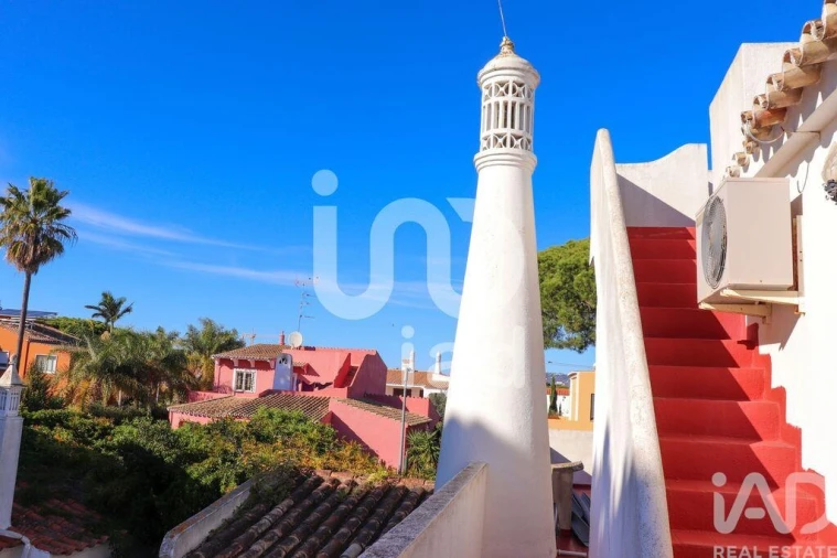 Moradia T4 para Venda em Montenegro Foto 30