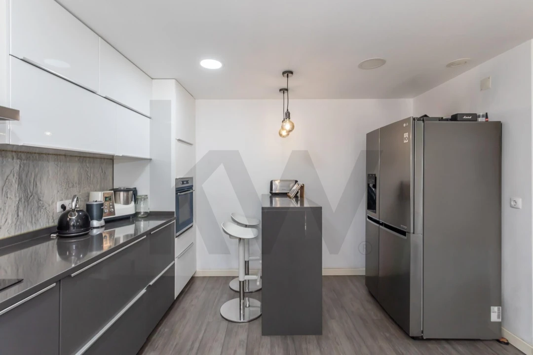 Moradia T4 para Venda em Charneca de Caparica e Sobreda Foto 17