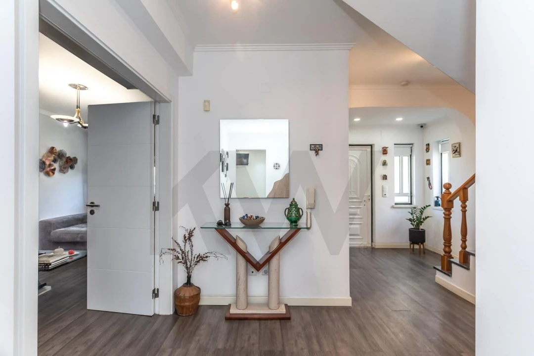 Moradia T4 para Venda em Charneca de Caparica e Sobreda Foto 34