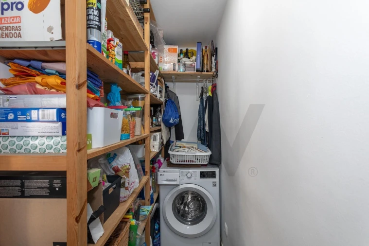 Moradia T4 para Venda em Charneca de Caparica e Sobreda Foto 50