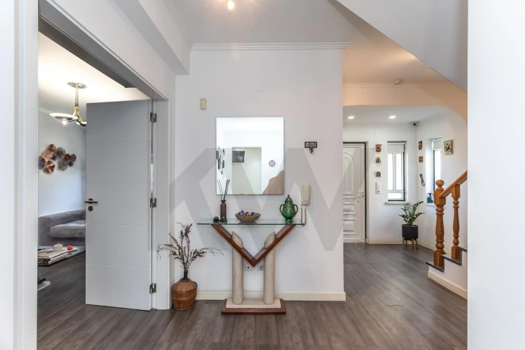 Moradia T4 para Venda em Charneca de Caparica e Sobreda Foto 34