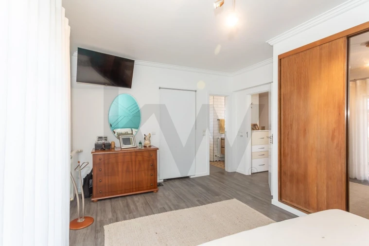 Moradia T4 para Venda em Charneca de Caparica e Sobreda Foto 38