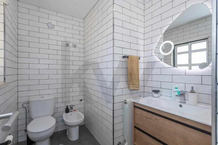 Moradia T4 para Venda em Charneca de Caparica e Sobreda Foto 42