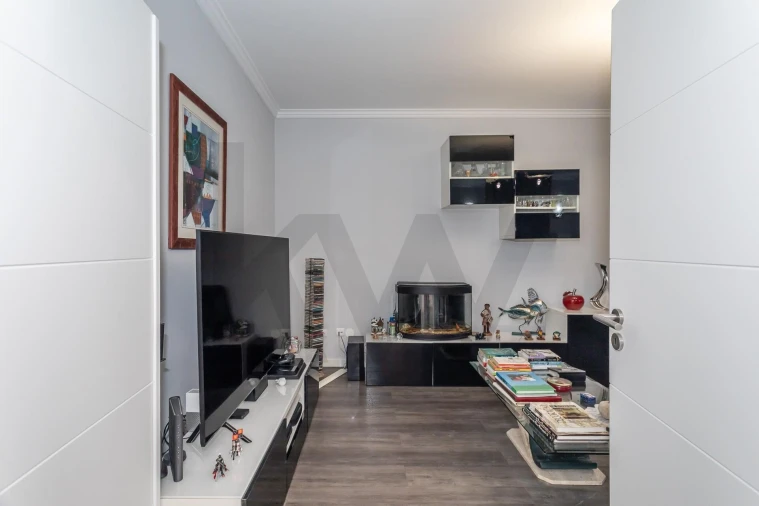 Moradia T4 para Venda em Charneca de Caparica e Sobreda Foto 28