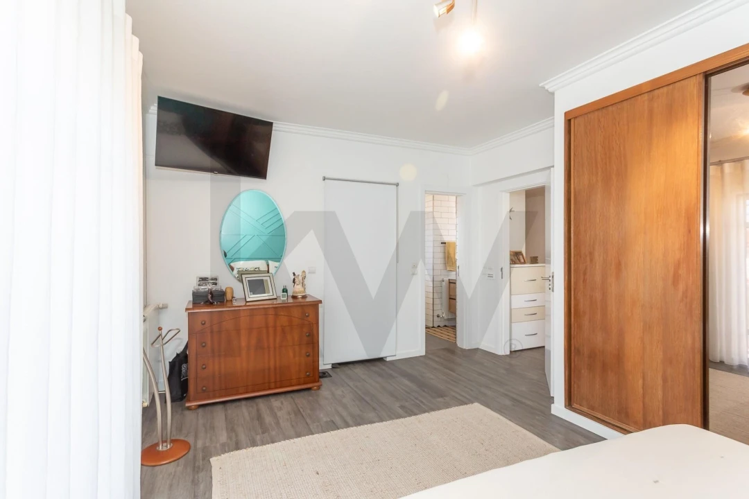 Moradia T4 para Venda em Charneca de Caparica e Sobreda Foto 38