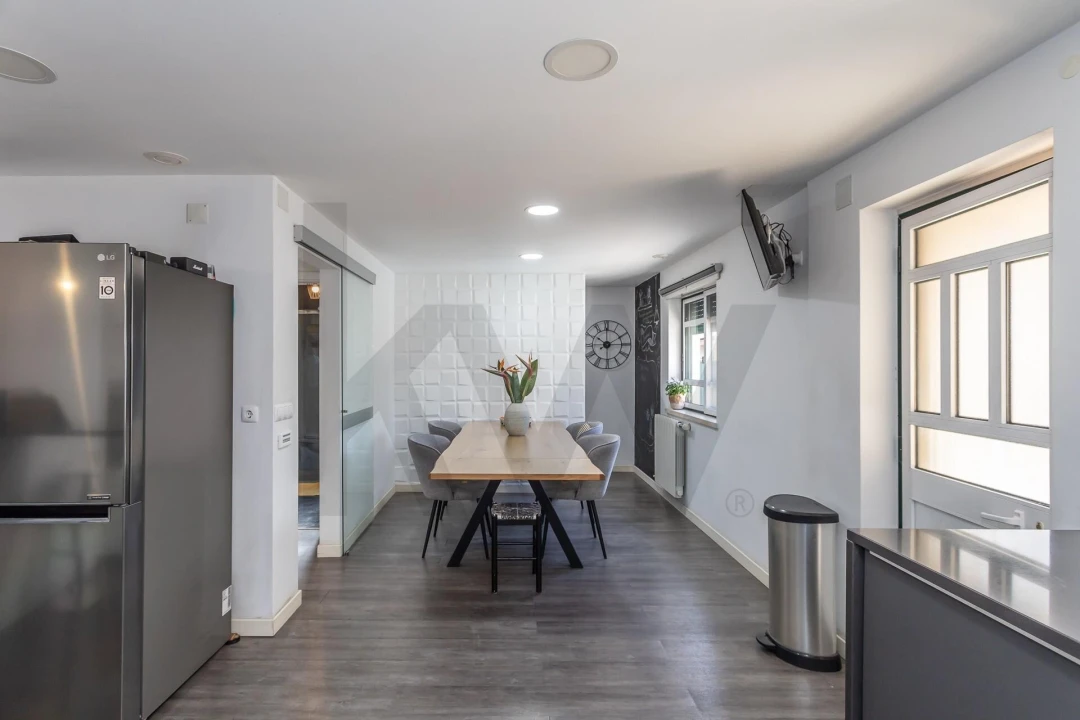 Moradia T4 para Venda em Charneca de Caparica e Sobreda Foto 18