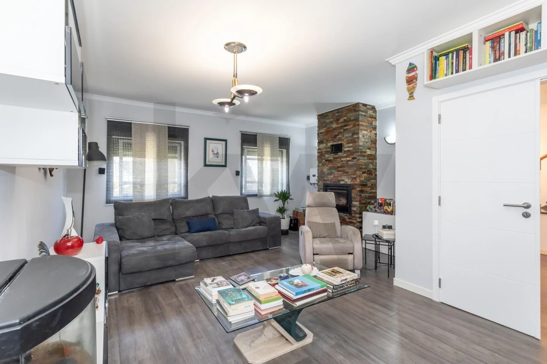 Moradia T4 para Venda em Charneca de Caparica e Sobreda Foto 24