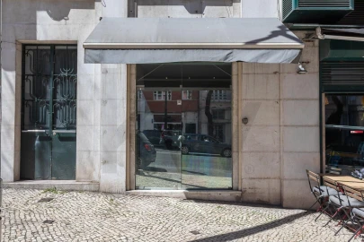 Loja para Venda em Campo de Ourique