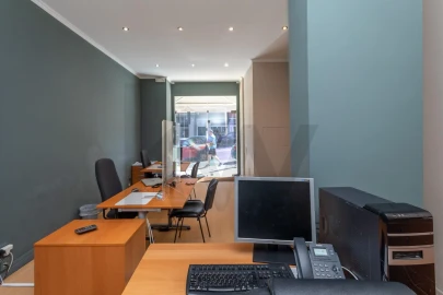 Loja para Venda em Campo de Ourique