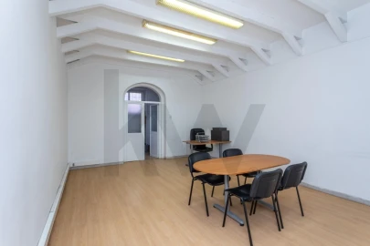 Loja para Venda em Campo de Ourique