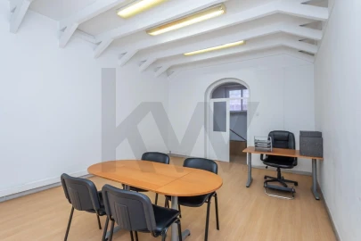 Loja para Venda em Campo de Ourique