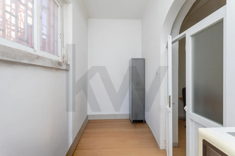 Loja para Venda em Campo de Ourique Foto 9