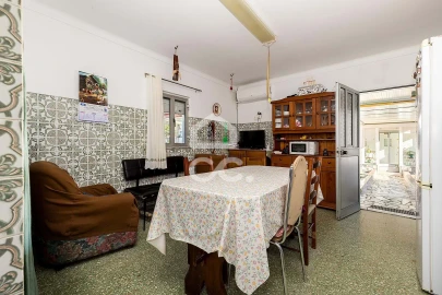 Moradia T4 para Venda em Malagueira e Horta das Figueiras