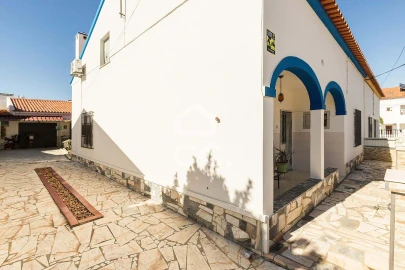 Moradia T4 para Venda em Malagueira e Horta das Figueiras