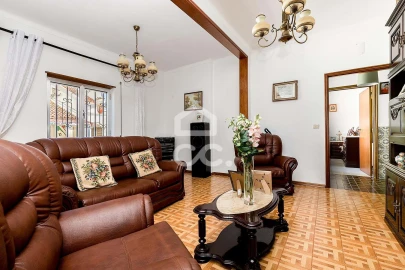 Moradia T4 para Venda em Malagueira e Horta das Figueiras