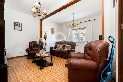 Moradia T4 para Venda em Malagueira e Horta das Figueiras