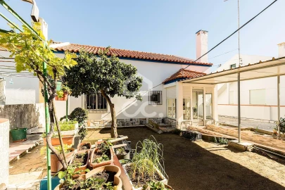 Moradia T4 para Venda em Malagueira e Horta das Figueiras