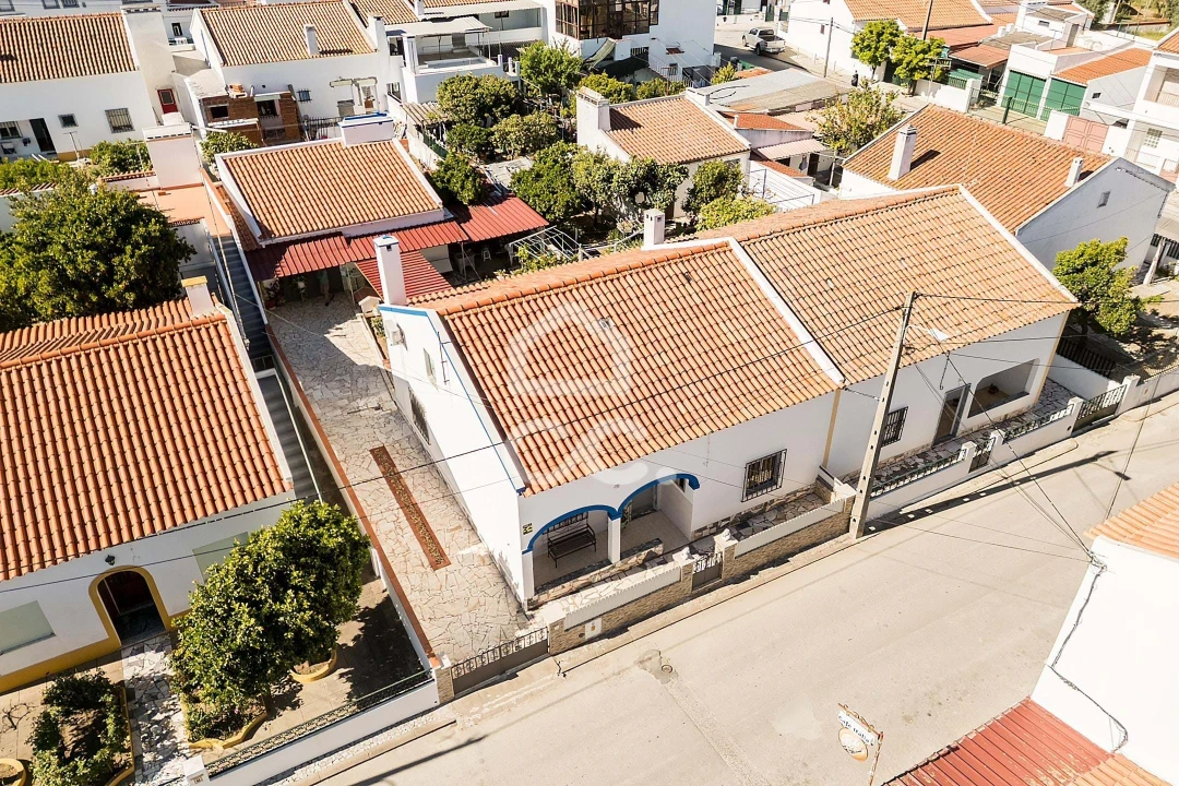 Moradia T4 para Venda em Malagueira e Horta das Figueiras Foto 2