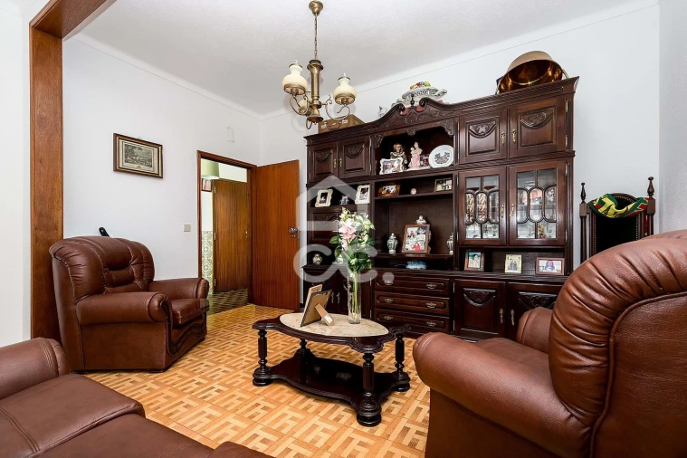 Moradia T4 para Venda em Malagueira e Horta das Figueiras Foto 6