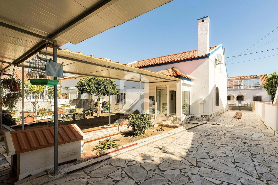 Moradia T4 para Venda em Malagueira e Horta das Figueiras Foto 3