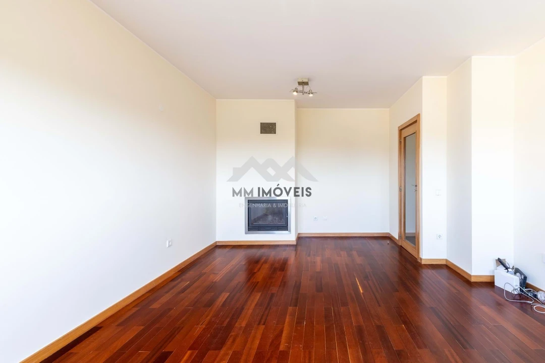 Apartamento T1 para Arrendamento em Pedrouços Foto 5