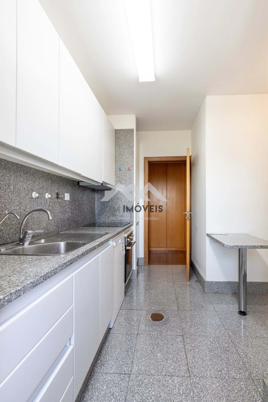 Apartamento T1 para Arrendamento em Pedrouços Foto 11