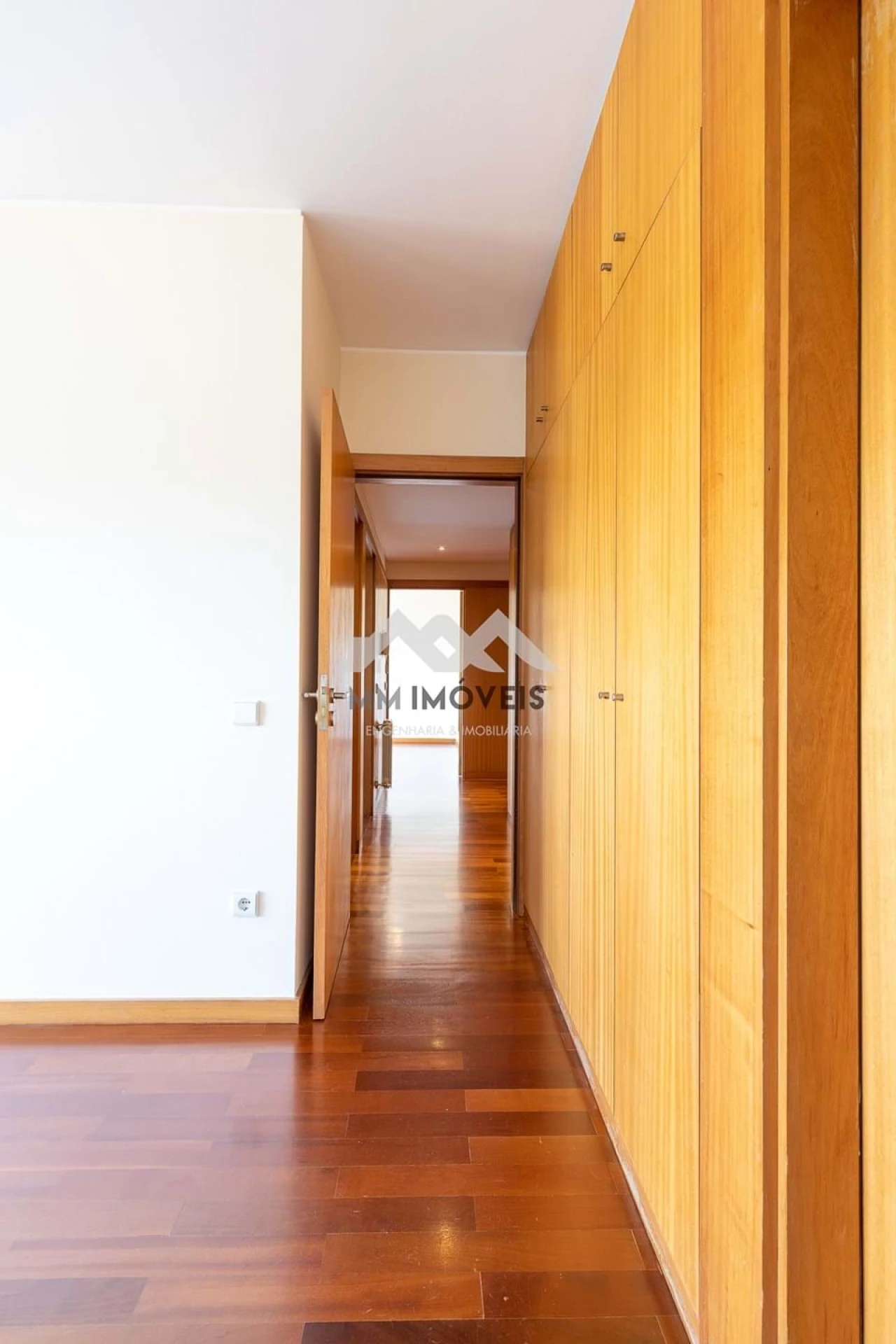 Apartamento T1 para Arrendamento em Pedrouços Foto 17