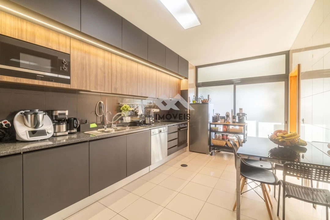 Apartamento T3 para Venda em Cidade da Maia Foto 8