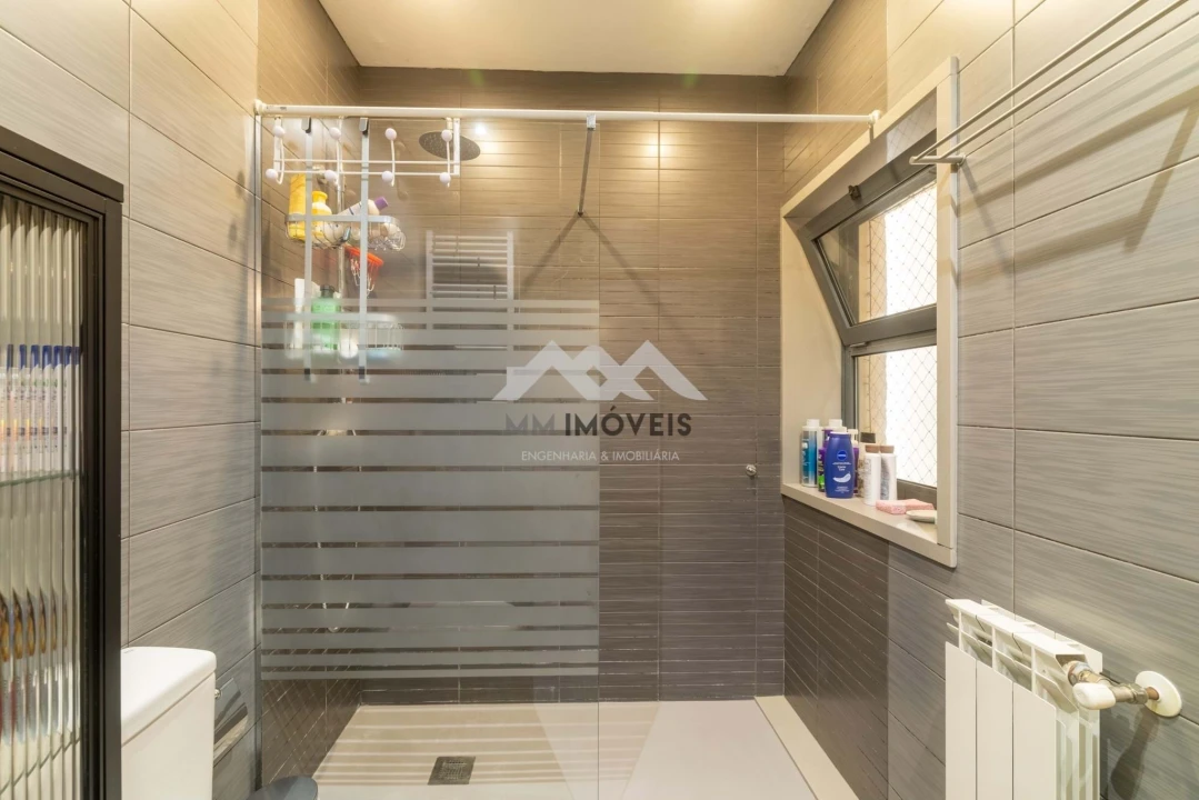 Apartamento T3 para Venda em Cidade da Maia Foto 24